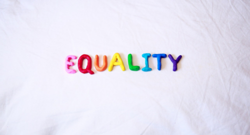 L'importanza sociale della concessione dei diritti alla comunità LGBTQ: Promuovere l'uguaglianza e il benessere per tutti